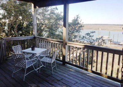 1st floor Al Fresco dining on the porch facing river